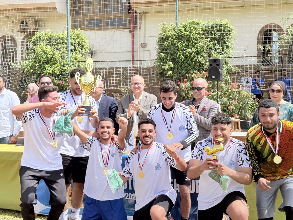 لقطة من المباراة 1